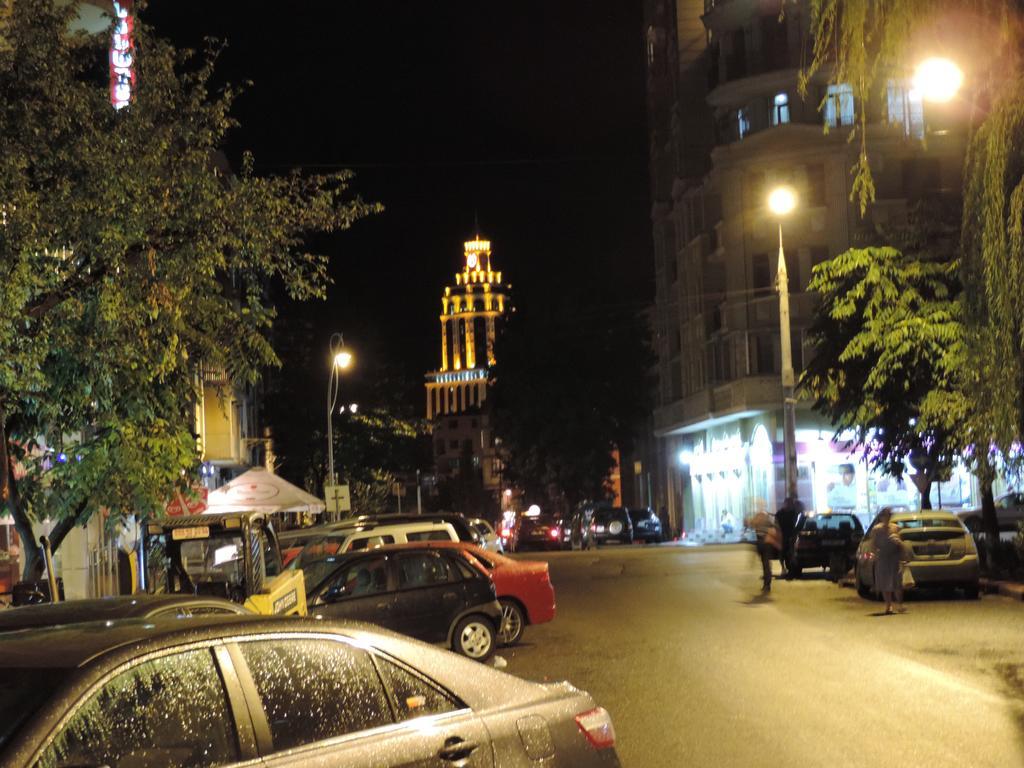 Modern Apartment Batumi Bagian luar foto